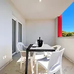 Zeus Appartement *