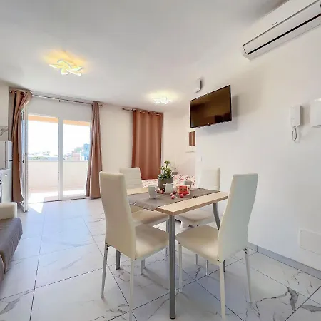Zeus Bibione