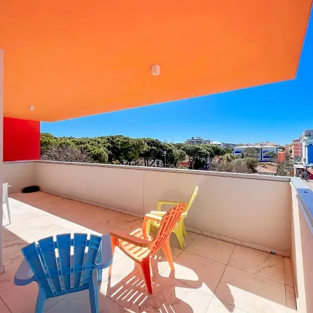 Zeus Apartament *